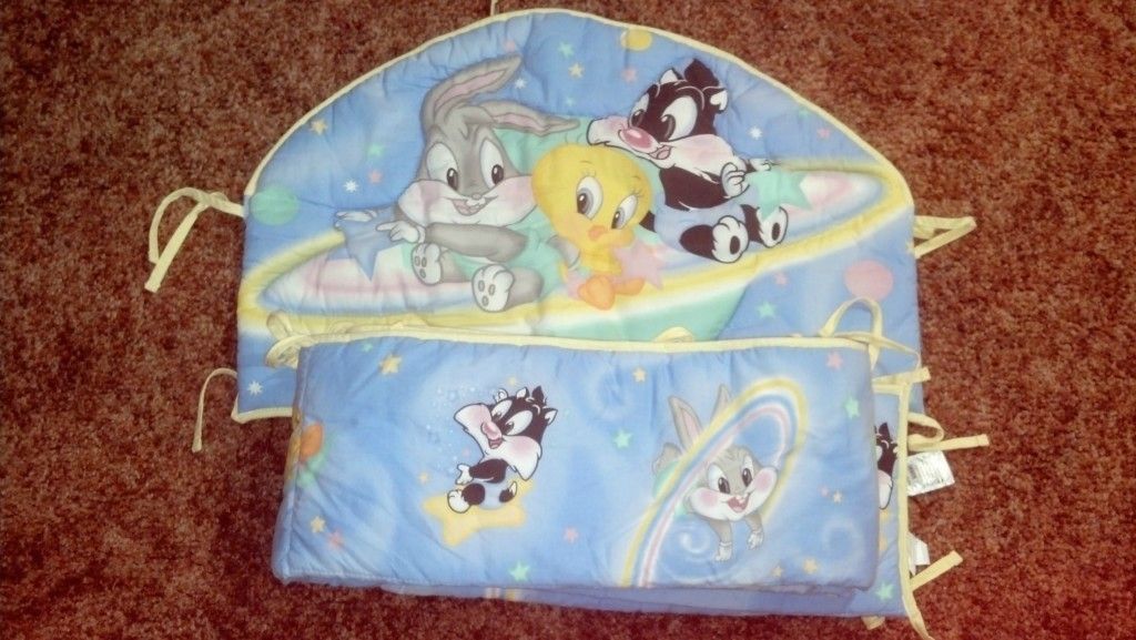 Baby Looney Tunes Space Neighbors 2 Piece Crib Set