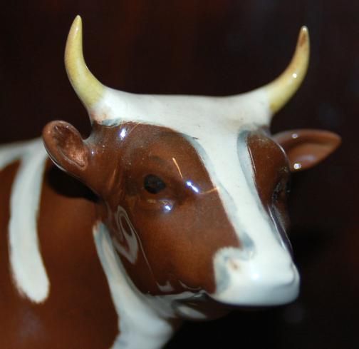 This auction is for this VINTAGE BESWICK Ayrshire Bull Ch.Whitehill 