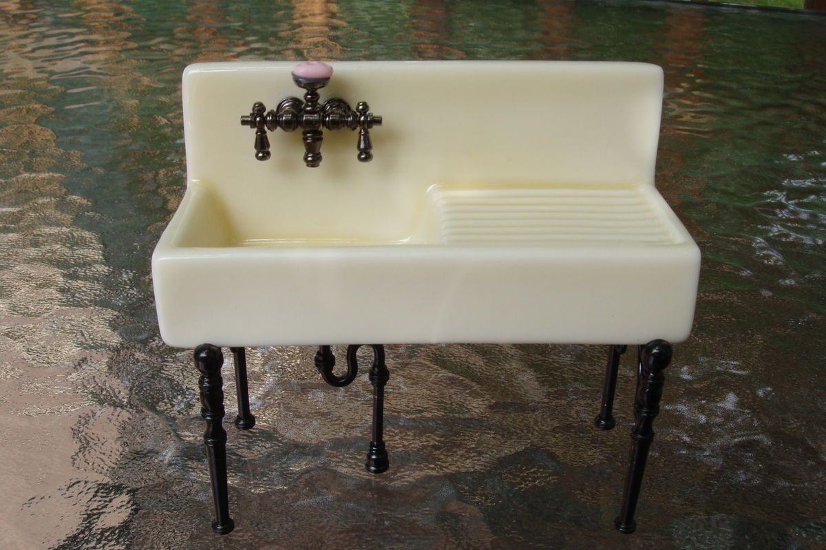 Dollhouse Miniatures Reutter Porcelain Off White Porcelain Sink Old 