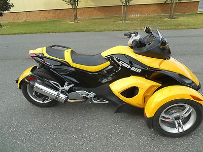 Can Am  SPYDER GS, SPYDER GS, MANUEL SHIFT, SUPER CLEAN, CUSTOM SEAT 