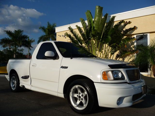 Ford  F 150 LIGHTNING V8 2000 FORD F150 LIGHTNING SUPERCHARED 5.4 