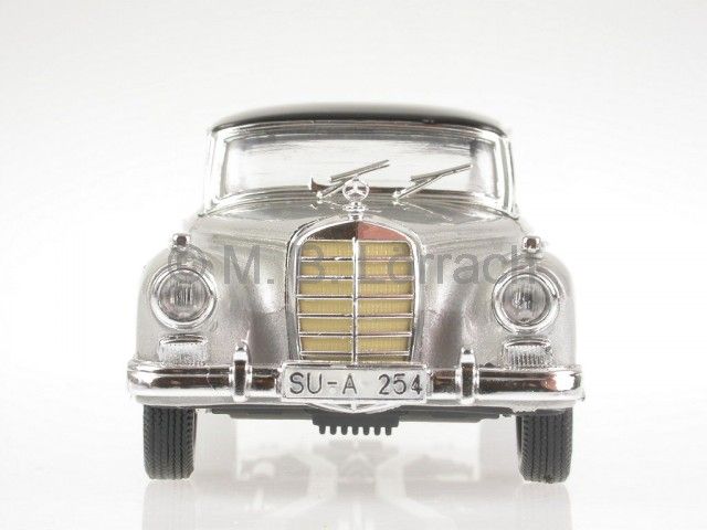 Mercedes 300d Adenauer silber Modellauto Rio 143