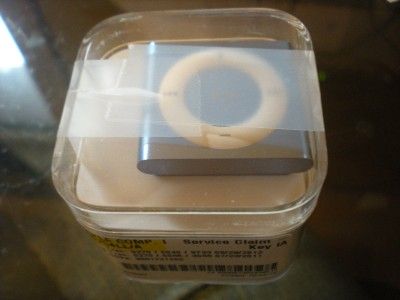 apple mc754ll a 2gb 4th generation ipod shuffle  player blue c17