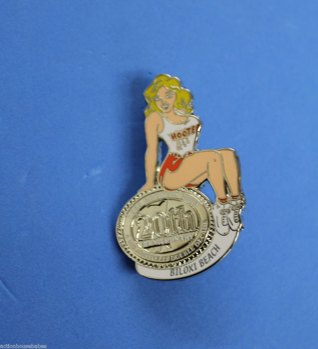 HOOTERS 20th ANNIVERSARY GIRL BILOXI BEACH MS PIN