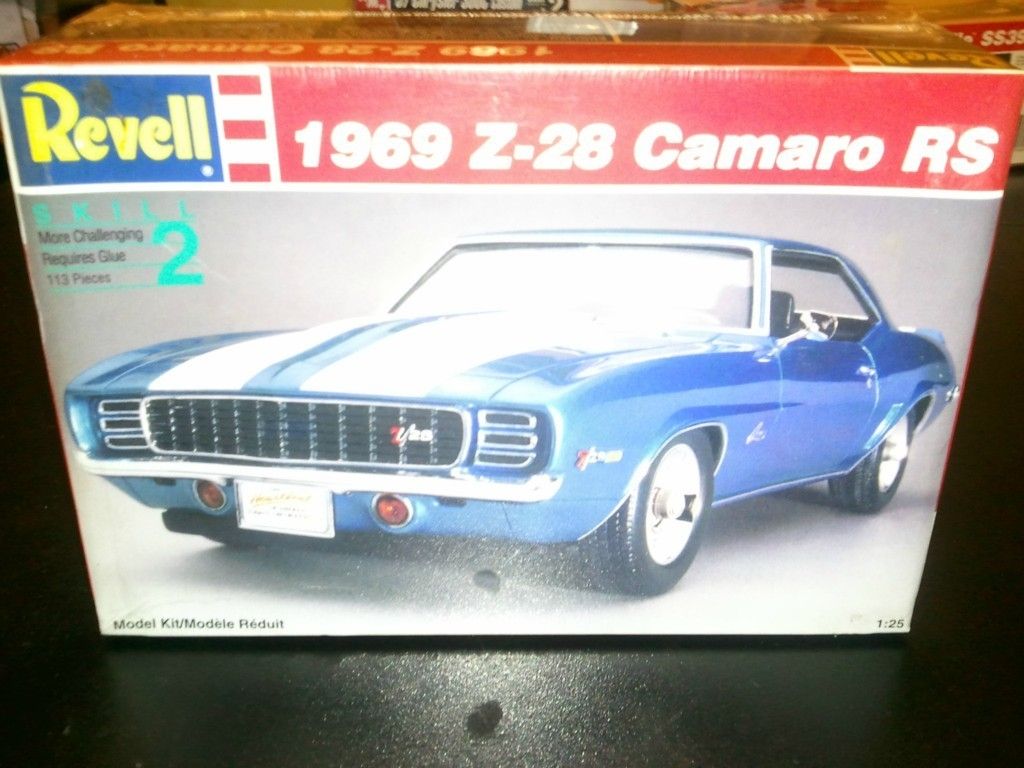 Revell 1969 Chevy Camaro Z 28 RS Model Kit Nibfree SHIP