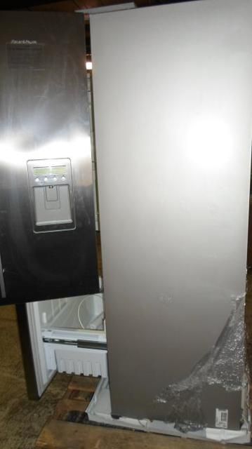   RF201ADUX Bottom Freezer French Door Refrigerator $2499 Value