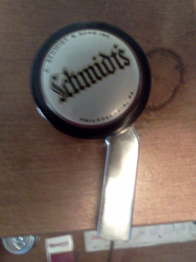 VINTAGE SCHMIDTS BEER BAKELITE 3 BEER TAP HANDLE MINT COND 1940S