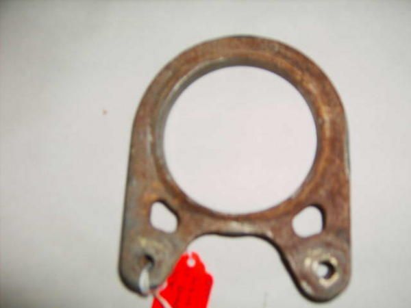 this is the right rear caliper brackett off of a 1987 suzuki