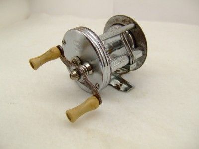 Bronson Flyer No 2450 Vintage Fishing Reel