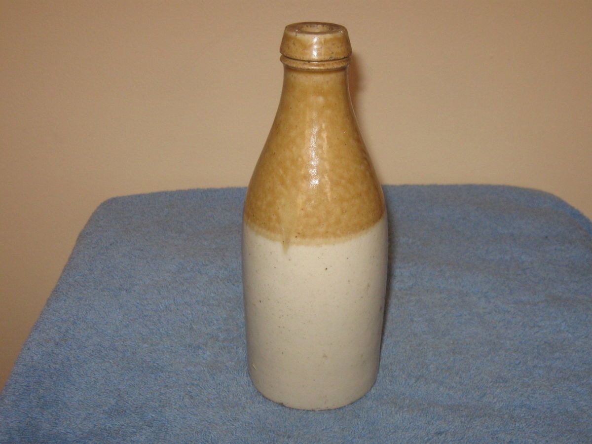 ANTIQUE BUCHAN PORTOBELLA STONEWARE BEER BOTTLE