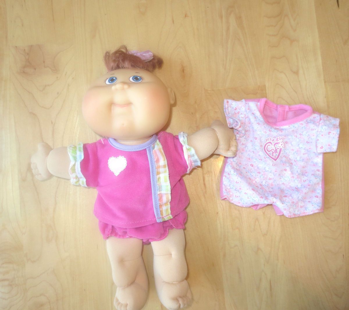 Cabbage Patch Doll 10 Red Tuft Hair Blue Eyes Clothes Extra Outfit Lot 