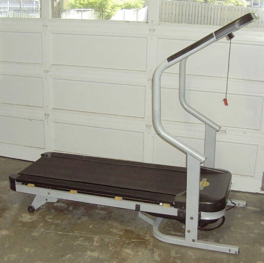  Weslo CL10 Cadence Spacesaver Treadmill