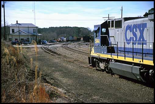 csx locomotive 5944 at the warren county town of camak in february 