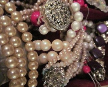 Junk Drawer Vintage Now Jewelry lbs Box Estate Some Signed Faux Pearls 