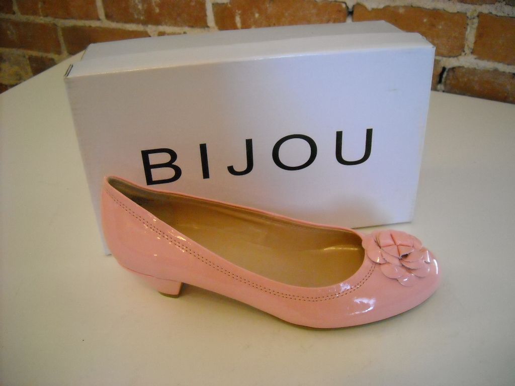 description bijou pumps this auction is a brand new pair