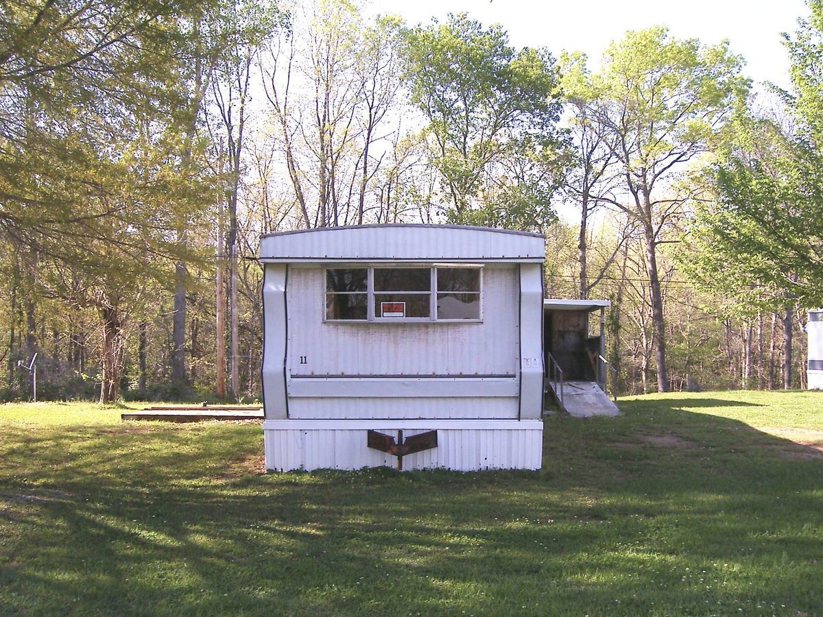 Smith Lake Mobile Home 1979 Clayton 12X65 2 Bedroom 2 Bath