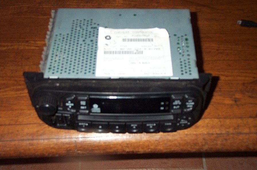 98 02 Chrysler Dodge Plymouth Jeep CD Player Am FM Radio CD CD C