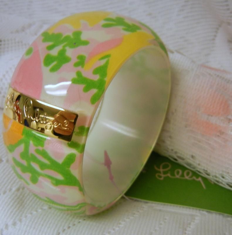 Spring New Clear Lucite Floral Cuff Bangle Bracelet Signed Lilly