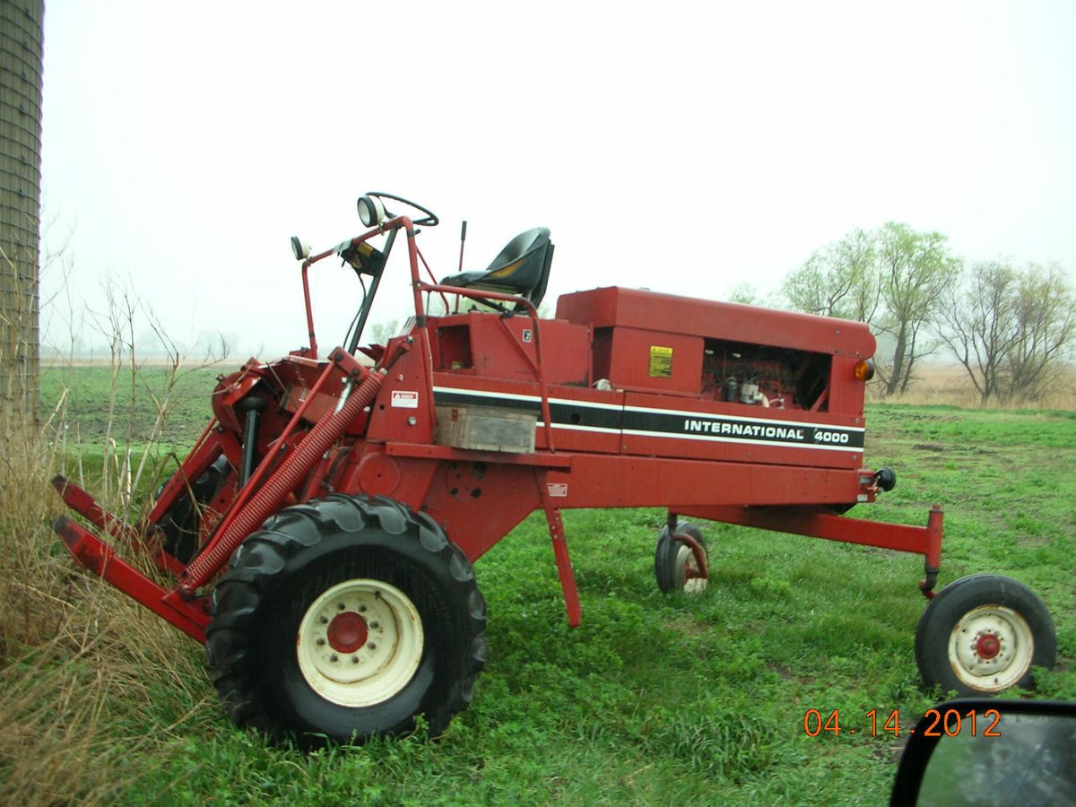  International 4000 Swather Motor