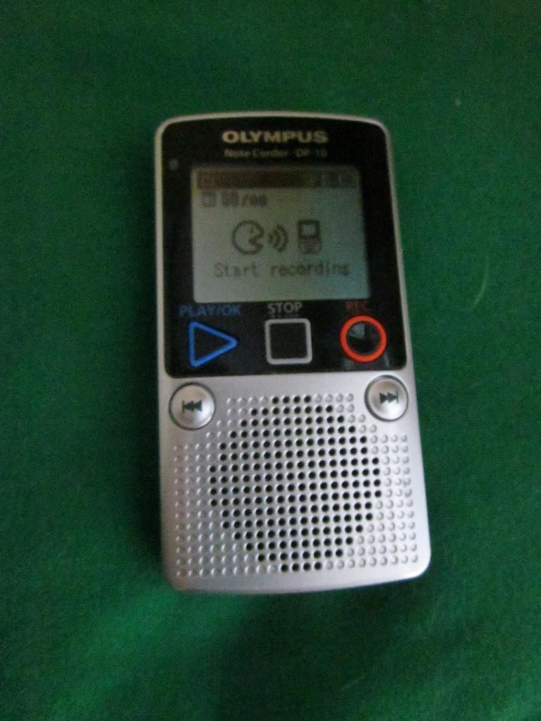 Olympus Note Corder DP 10 Batteries 1GB 131 Hours Digital Voice