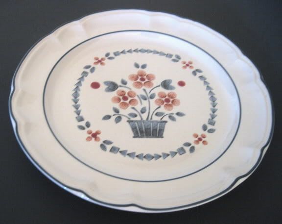 Hearthside Cumberland Brambleberry Dinner Plate Japan