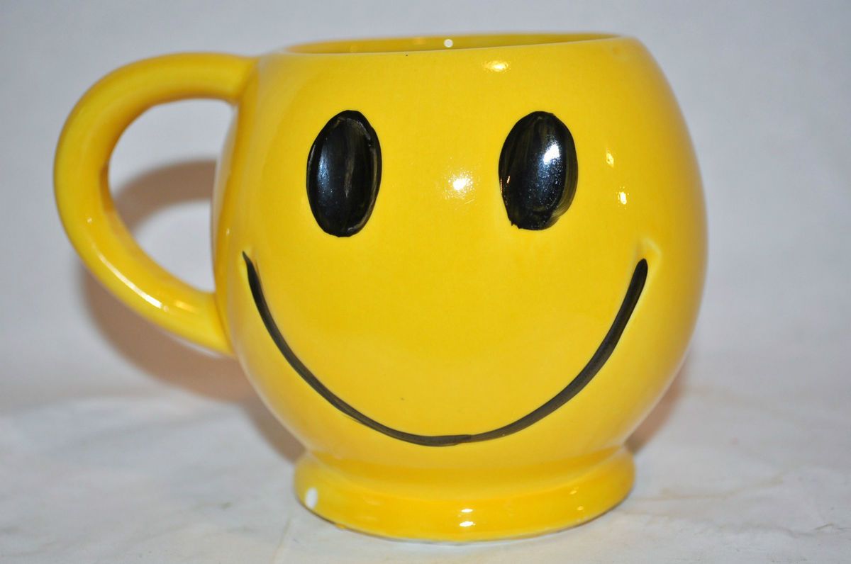 Vintage MCOY Pottery HAPPY Smile Face Mug ~ Coffee Cup ~ YELLOW