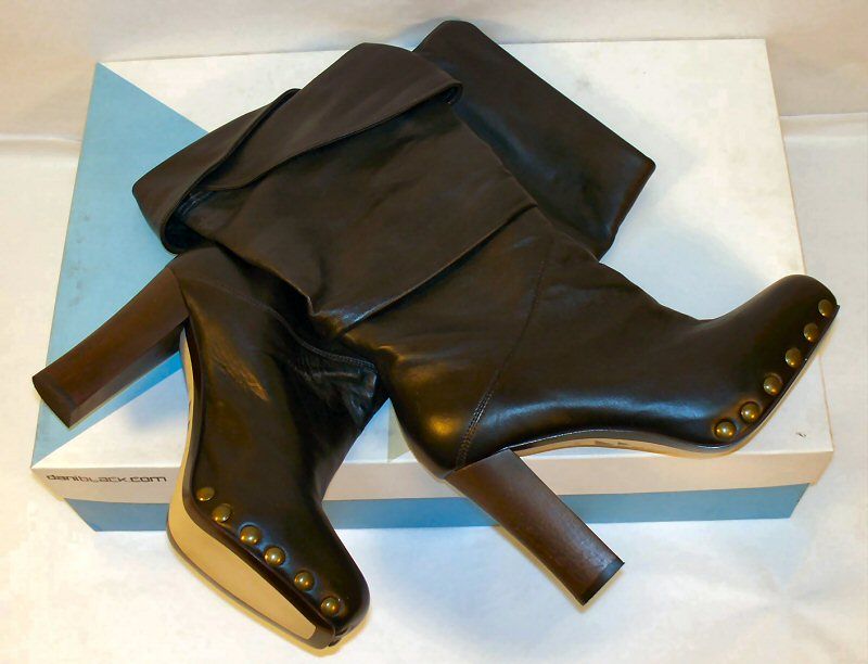 new $ 375 daniblack crush boots 6m 126