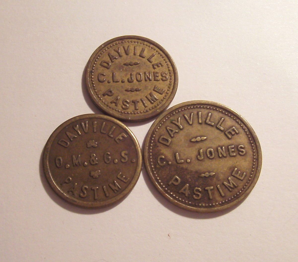 VINTAGE C. L. Jones O.M. & G.S. Dayville Pastime Trade Token LOT