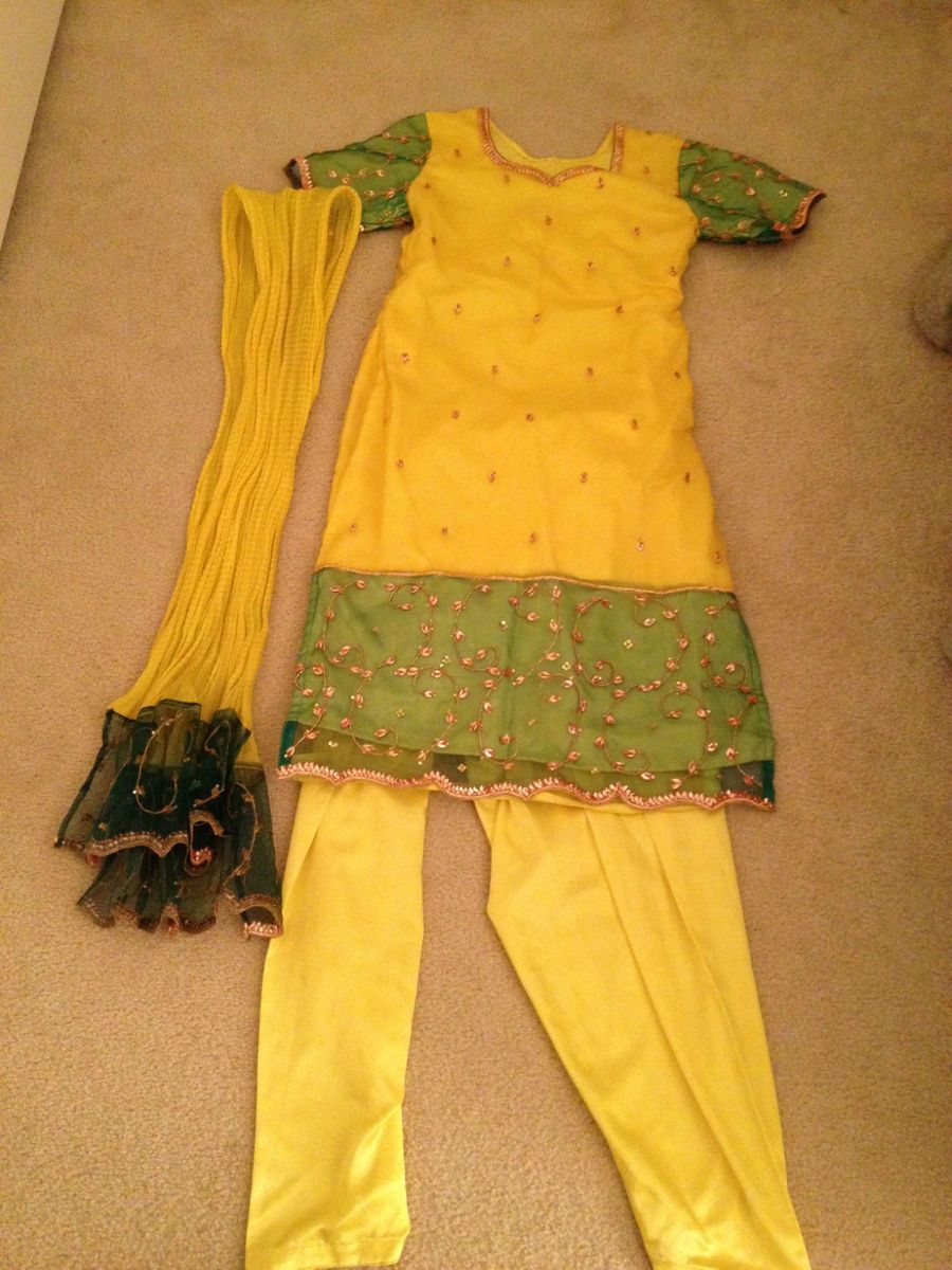 Pakistani Indian Desi Clothing Women Green Yellow Shalwar Kameez