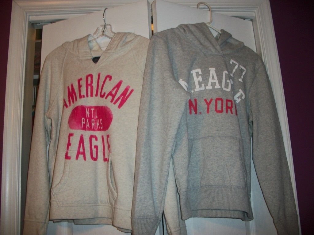 AE American Eagle Outfitters womens L hoodies excellent used