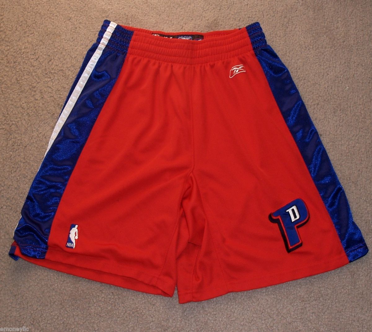 Detroit Pistons AUTHENTIC SHORTS SZ 34 Basketball Medium M NBA RED