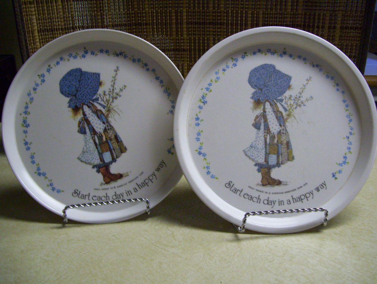 2 Holly Hobbie Plastic Plates