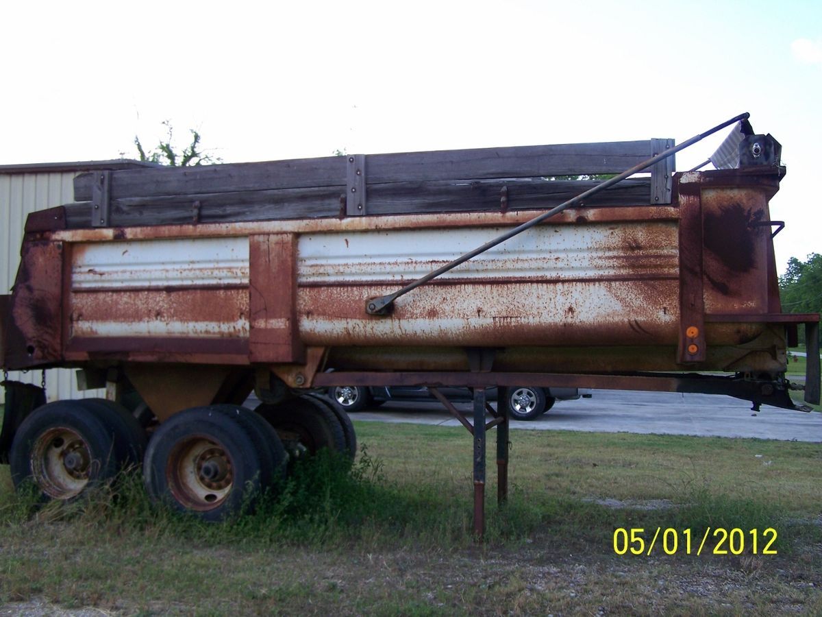  1991 Clement Dump Trailer