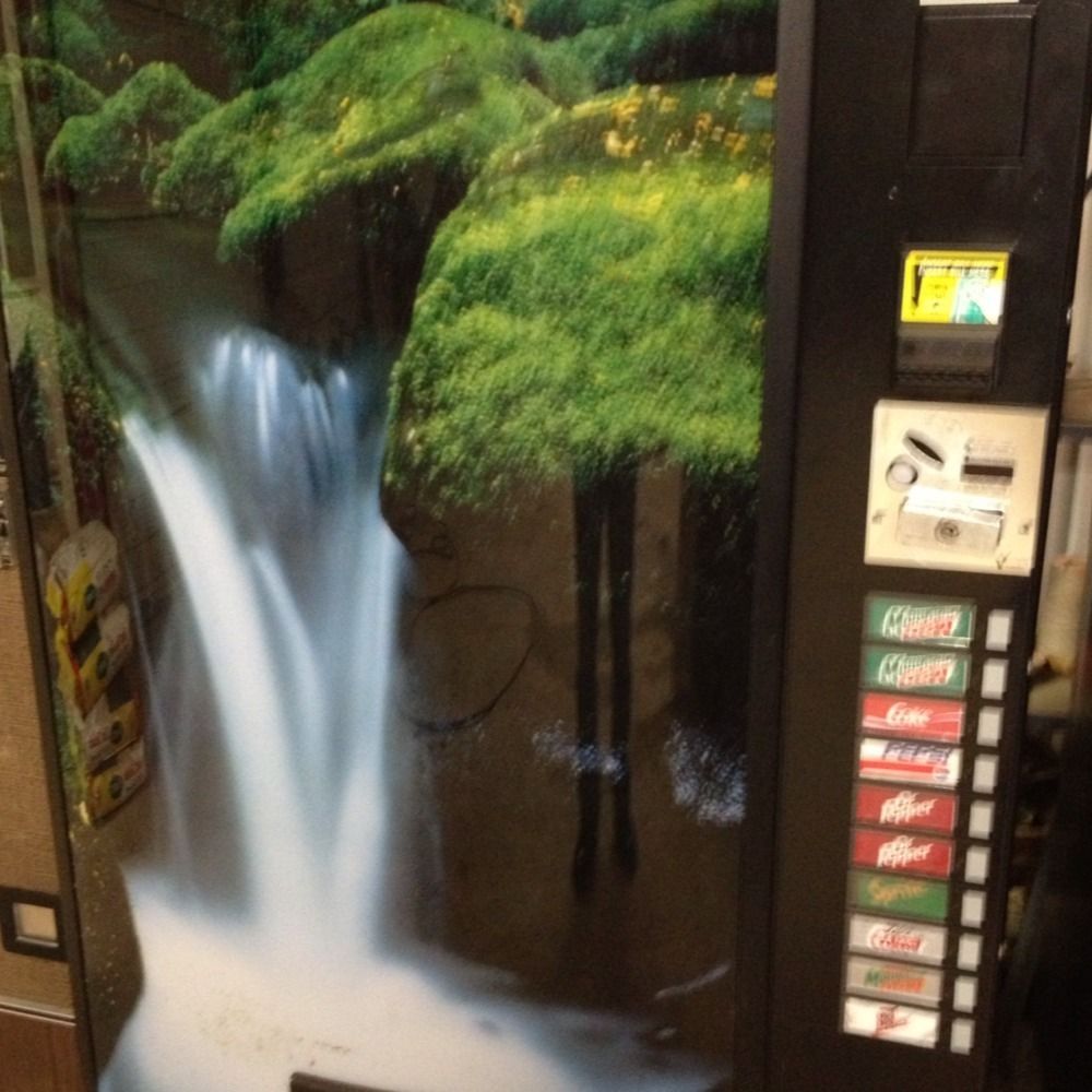 Vendo Cold Drink Machine