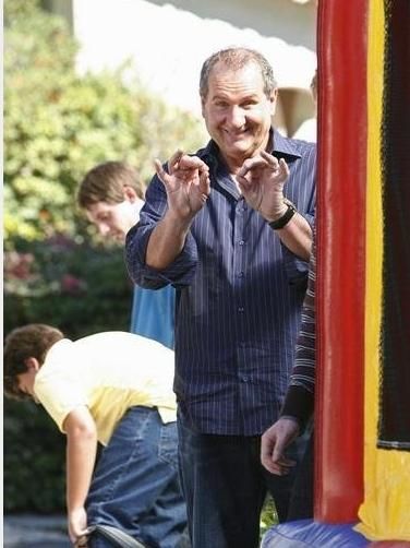 Modern Family Jay Pritchett Ed ONeill Screen Worn Zachary Prell Shirt