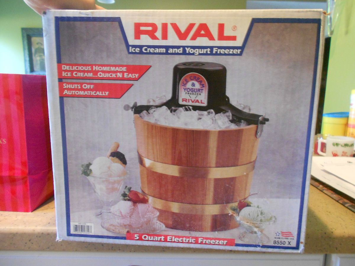 RIVAL ICE CREAM YOGURT MAKER WOODEN 5 1 2 QUART ELECTRIC NIB AUTO SHUT