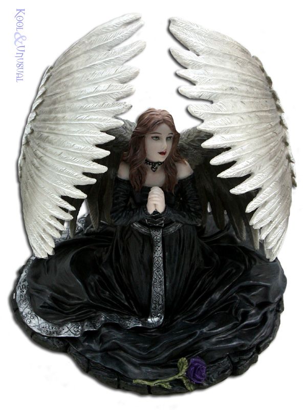 Anne Stokes Statue Prayer for Fallen Kneeling Gothic Angel Figurine