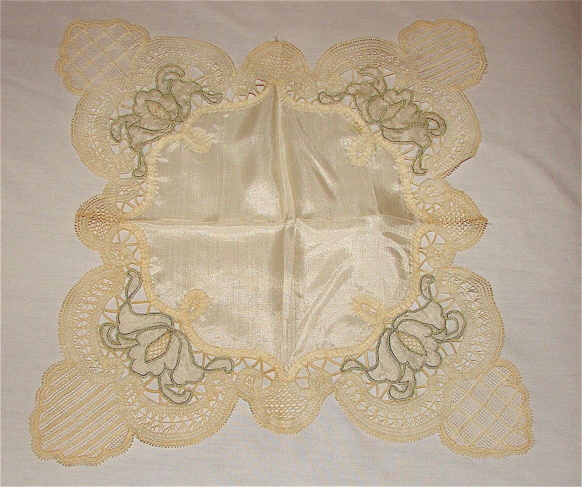 RARE Silk Beauty Antique Lace Bridal Hankie Handkerchief Touch of Blue