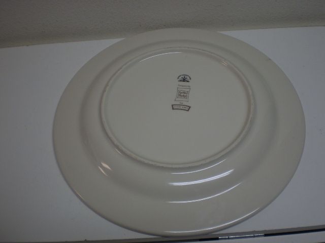  LG 16 Platter Cynthia Rowley Fishs Eddy People Dish Plate