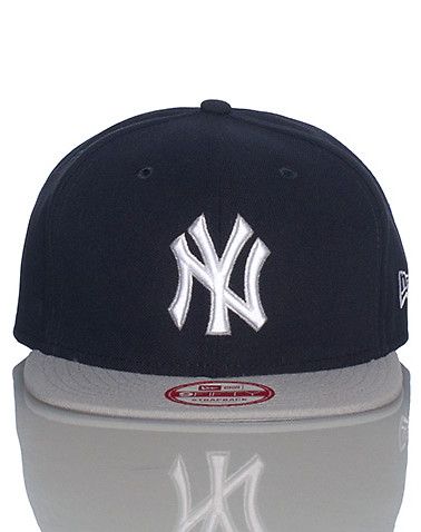 10739131_navy_new_era_yankees_basic_strap_back_cap2