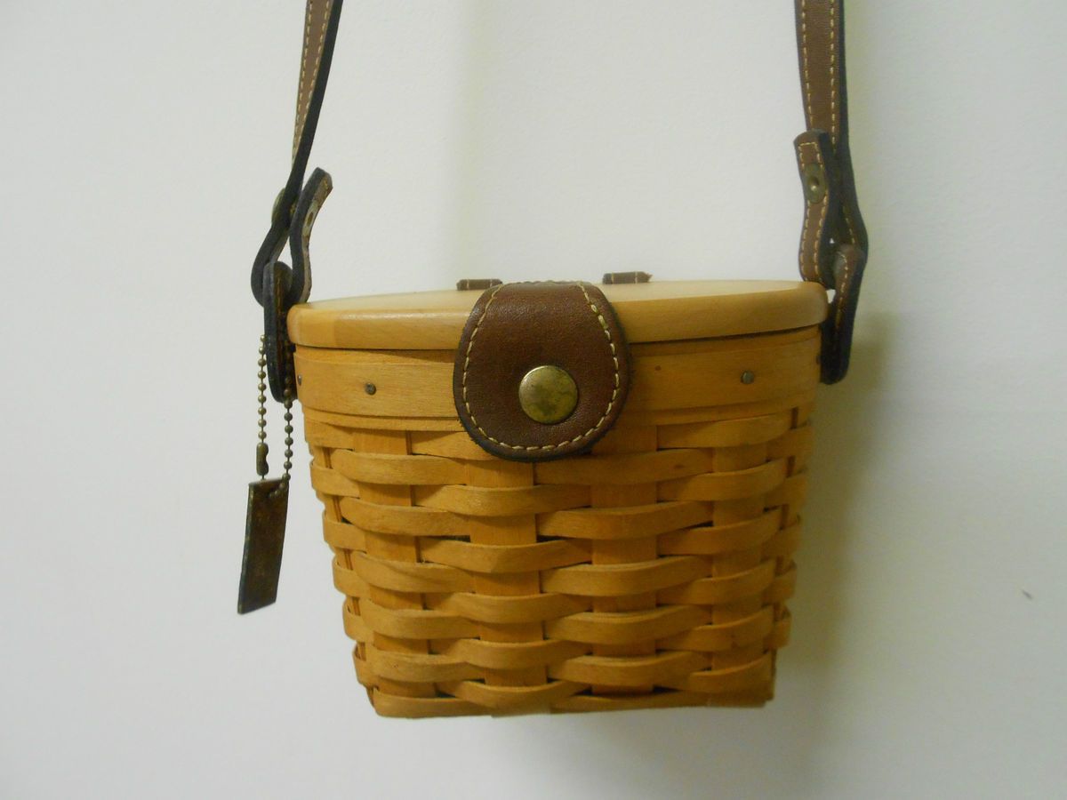 Longaberger 2000 Small Saddlebrook Basket w Protector