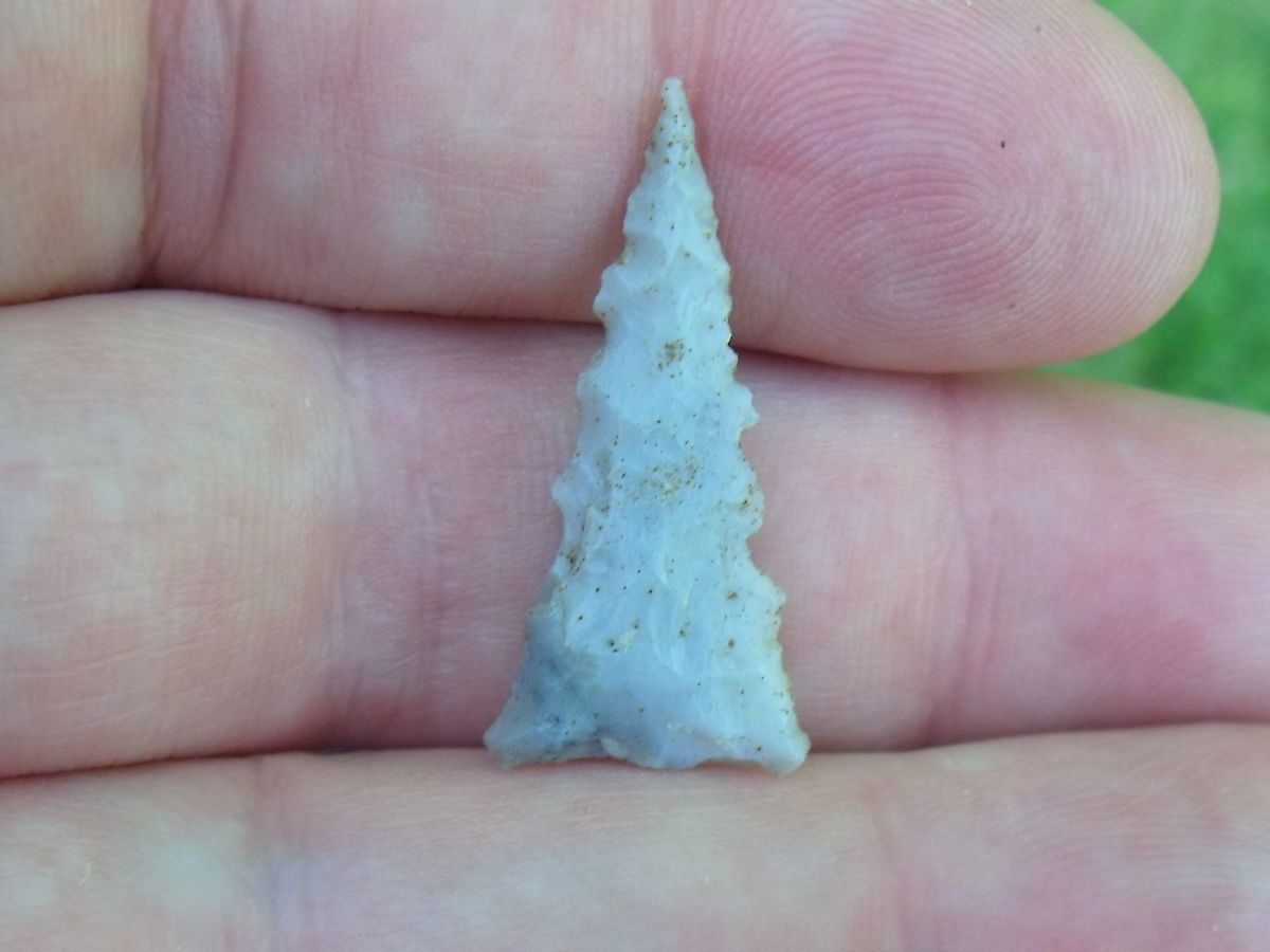 ARTIFACT HIGH QUALITY KENTUCKY FORT ANCIENT TRIANGLE ARROWHEAD