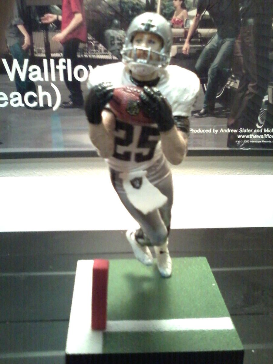 CUSTOM MCFARLANE NFL FRED BILETNIKOFF OAKLAND RAIDERS 25 SUPER BOWL XI