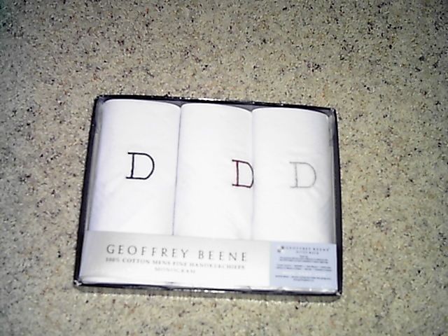 Geoffrey Beene Mens White Hankerchiefs with Initial D