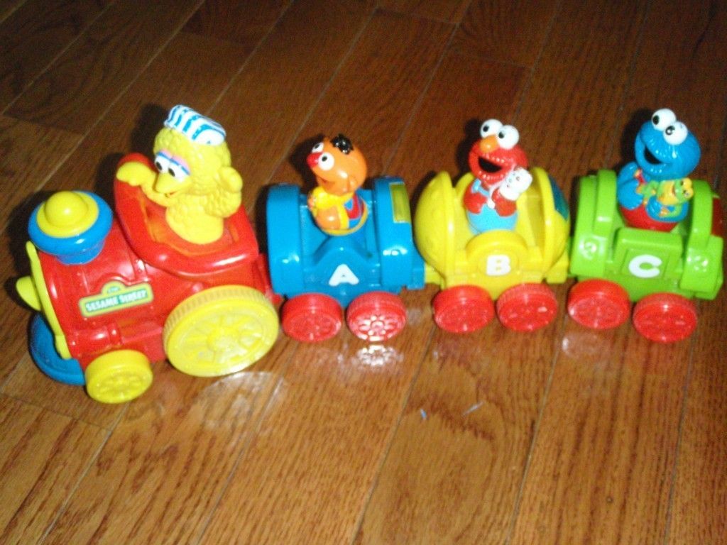 Elmo Teach and Go Train