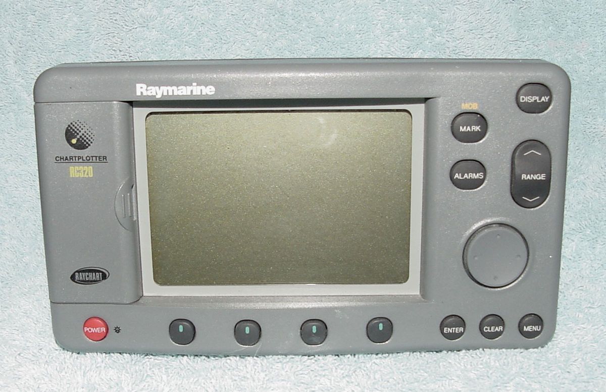 Raymarine Raynav 320 GPS RC320 Chartplotter Excellent Condition