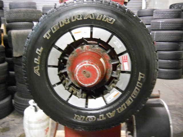 One Liberator 215 75 15 Tire All Terrain P215 75 R15 100S 6 32 Tread