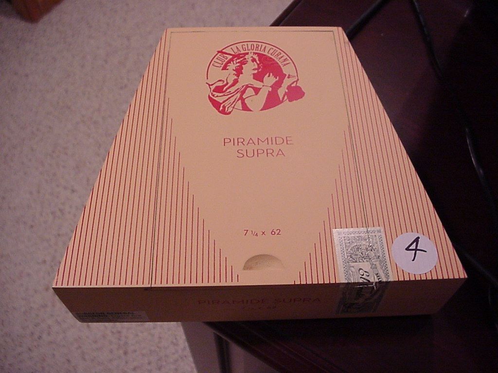 La Gloria Cubana Piramide Supra Wood Cigar Box