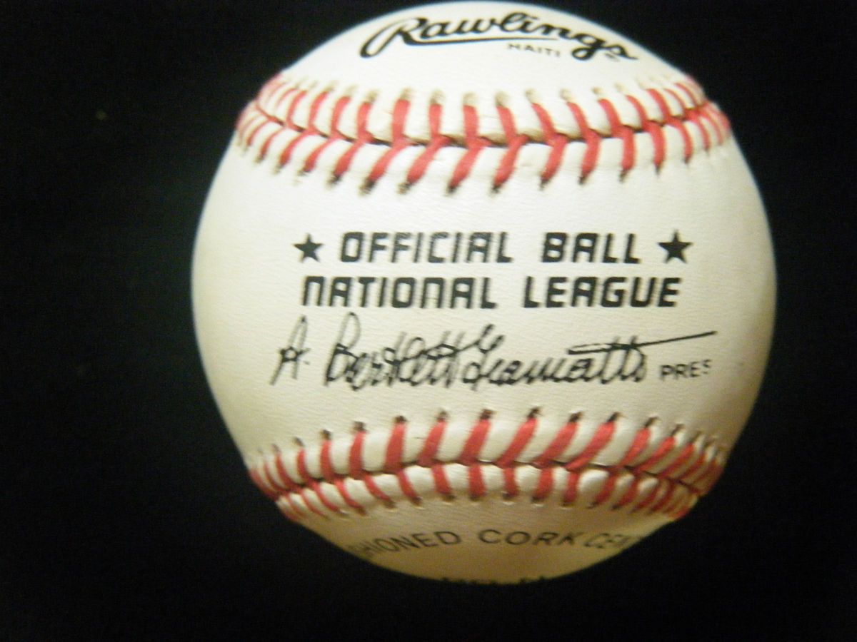 Vintage Rawlings National League A Bartlett Giamatti Baseball