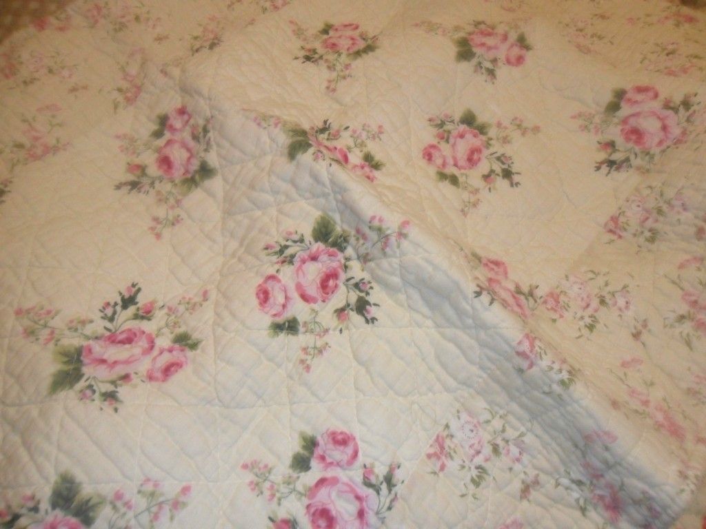 BRAND NEW BEAUTIFUL SHABBY COUNTRY CHIC OVERSIZED QUEEN QUILT with 2